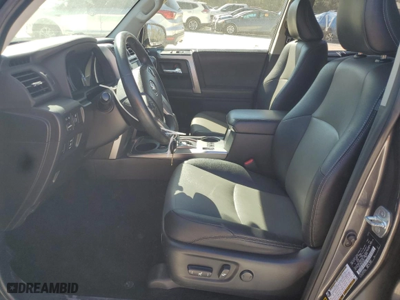 2018 Toyota 4Runner SR5 with VIN JTEZU5JR4J5180721, listed as a Copart auction lot 48403925 with 89,861 mi miles and Salvage Title. Bid and sale history available at carsss.com. Image 7.