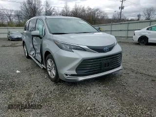 2024 Toyota Sienna XLE z VIN 5TDJSKFC3RS148195, wystawiony jako Copart lot #49125385 z przebiegiem Nie podano mil oraz Szkoda całkowita • Salvage title. Historia ofert i sprzedaży dostępna na DreamBid. Obrazek 12.