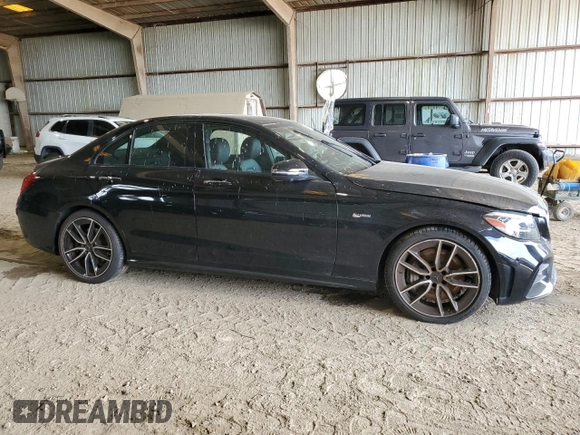 2021 Mercedes-Benz C 43 AMG z VIN W1KWF6EB8MR619569, wystawiony jako Copart lot #69717214 z przebiegiem Nie podano mil oraz Szkoda całkowita • Salvage title. Historia ofert i sprzedaży dostępna na DreamBid. Obrazek 4.