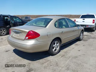 2000 Ford Taurus SES with VIN 1FAFP55S7YA134934, listed as a IAAI auction lot 42761994 with 238,126 mi miles and . Bid and sale history available at DreamBid. Image 4.
