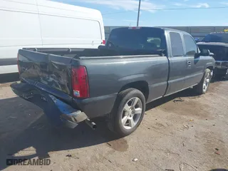 2003 Chevrolet Silverado 1500 LS with VIN 2GCEC19X431138524, listed as a IAAI auction lot 41729057 with 295,394 mi miles. Bid and sale history available at carsss.com. Image 4.
