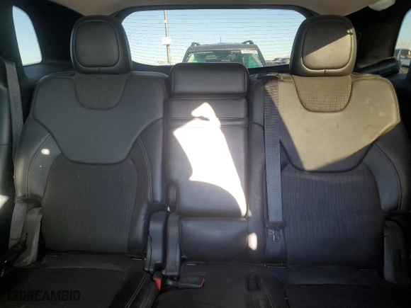 2018 Jeep Cherokee Latitude Plus with VIN 1C4PJMLX8JD588574, listed as a Copart auction lot 81723034 with 86,798 mi miles and Salvage Title. Bid and sale history available at carsss.com. Image 10.