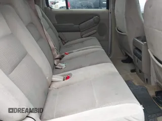 2006 Ford Explorer XLT z VIN 1FMEU63E96UA34987, wystawiony jako IAAI lot #42484509 z przebiegiem 225 228 mil mil oraz . Historia ofert i sprzedaży dostępna na DreamBid. Obrazek 8.