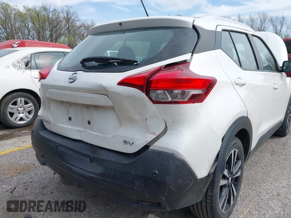 2020 Nissan Kicks SV z VIN 3N1CP5CVXLL545498, wystawiony jako IAAI lot #41940641 z przebiegiem 74 554 mil mil oraz . Historia ofert i sprzedaży dostępna na DreamBid. Obrazek 6.
