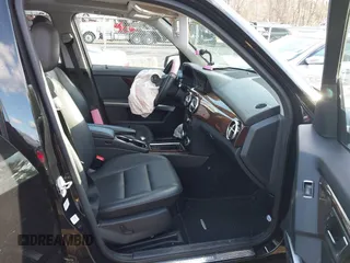 2015 Mercedes-Benz GLK with VIN WDCGG8JB2FG424783, listed as a IAAI auction lot 41752844 with 110,075 mi miles. Bid and sale history available at carsss.com. Image 5.
