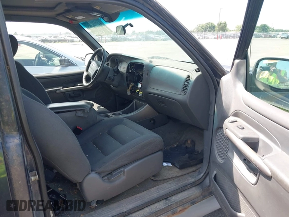 2001 Ford Explorer Sport with VIN 1FMYU70E71UA11689, listed as a IAAI auction lot 42730848 with 252,147 mi miles and . Bid and sale history available at DreamBid. Image 5.