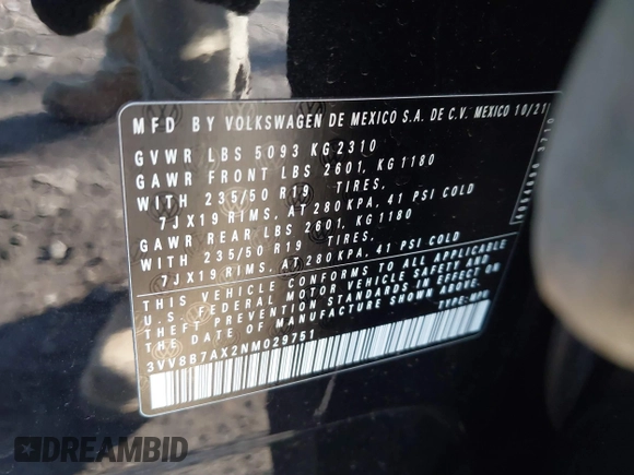 2022 Volkswagen Tiguan SE R-Line Black with VIN 3VV8B7AX2NM029751, listed as a IAAI auction lot 41597468 with 29,674 mi miles and . Bid and sale history available at DreamBid. Image 9.