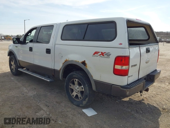 2006 Ford F-150 XLT z VIN 1FTPW14596FA51589, wystawiony jako IAAI lot #42124011 z przebiegiem 205 716 mil mil oraz . Historia ofert i sprzedaży dostępna na DreamBid. Obrazek 3.