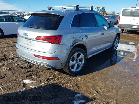 2021 Audi Q5 Prestige with VIN WA1CAAFY6M2048054, listed as a IAAI auction lot 41343544 with 88,681 mi miles. Bid and sale history available at carsss.com. Image 4.