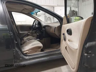 1999 Saturn SL with VIN 1G8ZK5279XZ303366, listed as a IAAI auction lot 42510468 with 125,860 mi miles and . Bid and sale history available at DreamBid. Image 5.