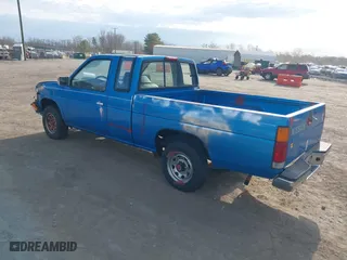1995 Nissan Trucks 2WD XE with VIN 1N6SD16S2SC316607, listed as a IAAI auction lot 41914321 with 160,681 mi miles. Bid and sale history available at carsss.com. Image 3.