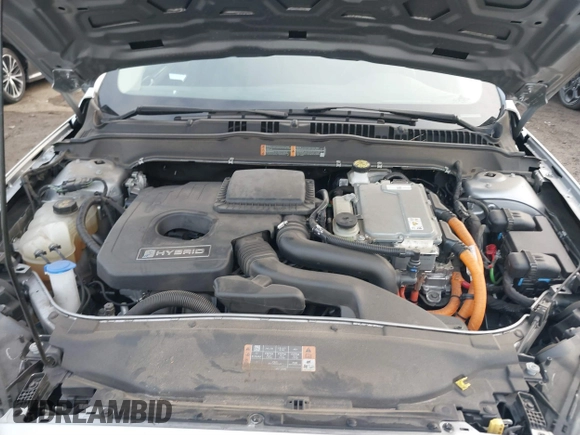 2020 Ford Fusion SE with VIN 3FA6P0LU4LR254714, listed as a IAAI auction lot 41507370 with 40,860 mi miles and . Bid and sale history available at carsss.com. Image 10.