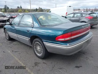 1994 Chrysler Concorde z VIN 2C3HL56F2RH335776, wystawiony jako IAAI lot #41899573 z przebiegiem 109 690 mil mil oraz . Historia ofert i sprzedaży dostępna na DreamBid. Obrazek 3.