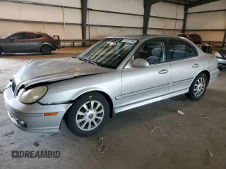 2004 Hyundai Sonata GLS with VIN KMHWF35H94A061545, listed as a Copart auction lot 45324734 with 185,877 mi miles and Salvage Title. Bid and sale history available at carsss.com. Image 1.