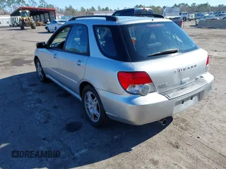 2005 Subaru Impreza RS с VIN JF1GG67515H804580, выставлен на аукционе IAAI как лот 41245718 с пробегом 128 950 миль миль и . История ставок и продаж доступна на DreamBid. Изображение 3.