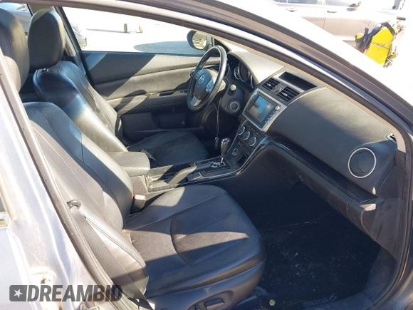 2009 Mazda 6 i Touring with VIN 1YVHP82A395M28478, listed as a IAAI auction lot 41299225 with 235,441 mi miles and . Bid and sale history available at carsss.com. Image 5.