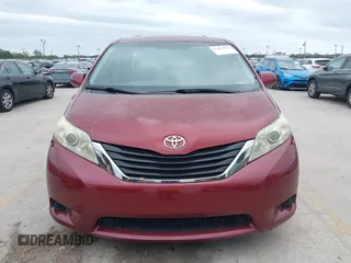 2011 Toyota Sienna LE AAS with VIN 5TDKK3DC8BS014320, listed as a IAAI auction lot 41587522 with 89,185 mi miles. Bid and sale history available at carsss.com. Image 12.