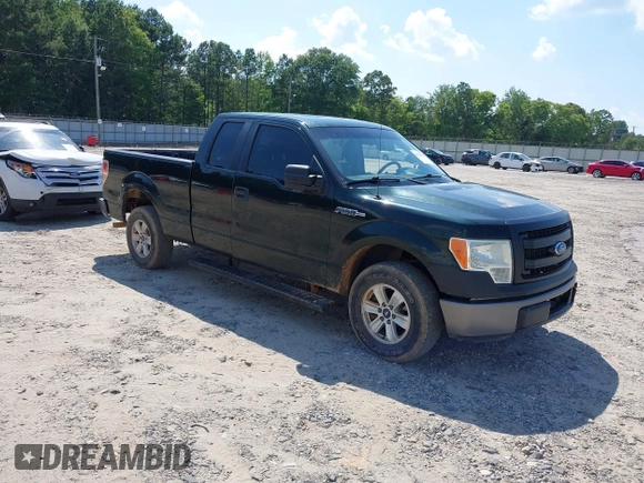 2014 Ford F-150 XL z VIN 1FTEX1CM2EFB18156, wystawiony jako IAAI lot #42564598 z przebiegiem 211 893 mil mil oraz . Historia ofert i sprzedaży dostępna na DreamBid. Obrazek 1.