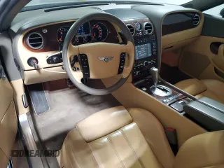 2005 Bentley Continental GT GT z VIN SCBCR63W05C028282, wystawiony jako Copart lot #57852775 z przebiegiem 54 446 mil mil oraz Tytuł czysty. Historia ofert i sprzedaży dostępna na DreamBid. Obrazek 8.