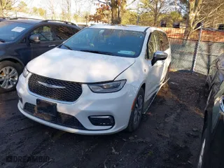2023 Chrysler Pacifica Hybrid Limited with VIN 2C4RC1S73PR626236, listed as a IAAI auction lot 41696687 with 42,590 mi miles. Bid and sale history available at carsss.com. Image 2.
