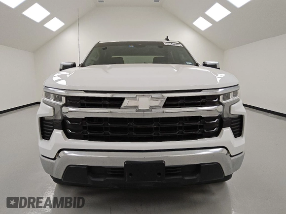 2023 Chevrolet Silverado 1500 LT with VIN 2GCPACED6P1125995, listed as a Copart auction lot 49872515 with 32,843 mi miles and Clean Title. Bid and sale history available at DreamBid. Image 5.