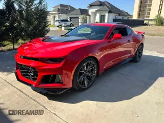 2023 Chevrolet Camaro ZL1 with VIN 1G1FK1R61P0128493, listed as a Copart auction lot 49242675 with 6,433 mi miles and Clean title. Bid and sale history available at DreamBid. Image 2.