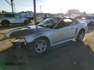 2000 Ford Mustang GT with VIN 1FAFP45X1YF275149, listed as a Copart auction lot 89158905 with 0 mi miles and Salvage Title. Bid and sale history available at carsss.com. Image 1.
