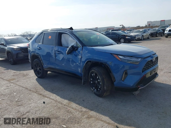 2024 Toyota RAV4 Hybrid XSE with VIN JTME6RFV3RD569619, listed as a IAAI auction lot 41892032 with 4,929 mi miles and . Bid and sale history available at carsss.com. Image 1.