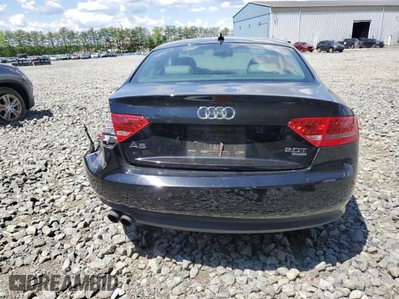2012 Audi A5 Premium Plus z VIN WAURFAFR6CA001232, wystawiony jako Copart lot #56141765 z przebiegiem 128 433 mil mil oraz Szkoda całkowita • Salvage title. Historia ofert i sprzedaży dostępna na DreamBid. Obrazek 6.
