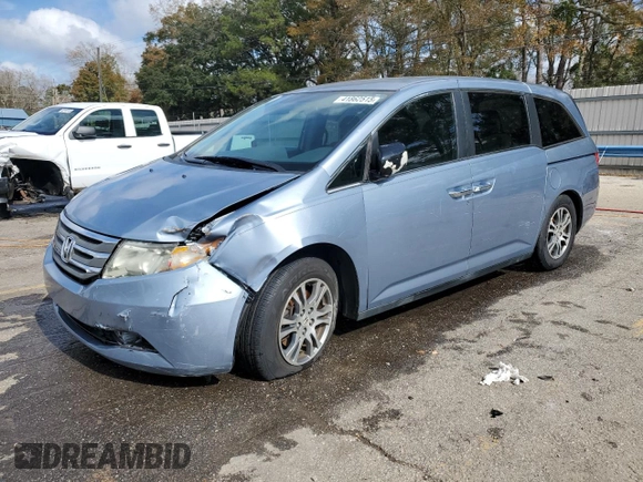 2013 Honda Odyssey EX z VIN 5FNRL5H40DB051489, wystawiony jako Copart lot #41862515 z przebiegiem 172 966 mil mil oraz Szkody całkowita. Historia ofert i sprzedaży dostępna na DreamBid. Obrazek 1.