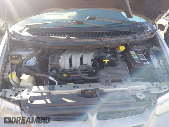 1997 Dodge Caravan LE with VIN 1B4GP54L3VB333541, listed as a IAAI auction lot 41012170 with 137,181 mi miles and . Bid and sale history available at carsss.com. Image 10.