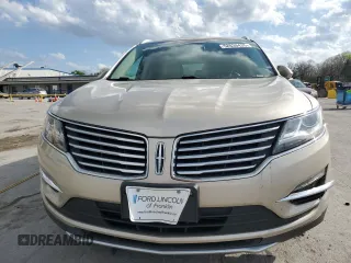 2017 Lincoln MKC Reserve z VIN 5LMCJ3C93HUL02501, wystawiony jako Copart lot #52039435 z przebiegiem 77 052 mil mil oraz Szkody całkowita. Historia ofert i sprzedaży dostępna na DreamBid. Obrazek 5.