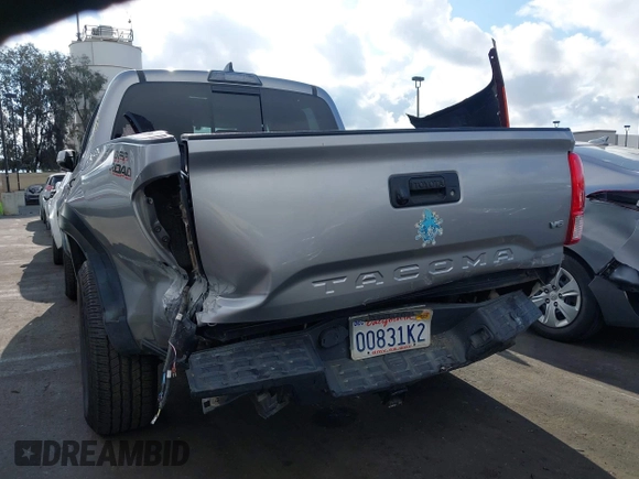 2017 Toyota Tacoma SR5 with VIN 3TMAZ5CN4HM050262, listed as a IAAI auction lot 41891983 with 140,692 mi miles and . Bid and sale history available at DreamBid. Image 6.