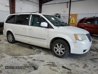 2010 Chrysler Town & Country Touring z VIN 2A4RR5D1XAR492731, wystawiony jako Copart lot #89331835 z przebiegiem 209 381 mil mil oraz Szkoda całkowita • Salvage title. Historia ofert i sprzedaży dostępna na DreamBid. Obrazek 4.