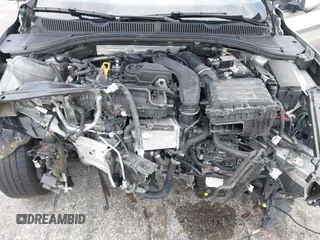 2024 Volkswagen Jetta SE z VIN 3VWEM7BU9RM057291, wystawiony jako IAAI lot #42346409 z przebiegiem 22 301 mil mil oraz . Historia ofert i sprzedaży dostępna na DreamBid. Obrazek 10.
