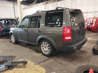 2005 Land Rover LR3 SE with VIN SALAE25485A327950, listed as a IAAI auction lot 41019961 with 236,524 mi miles. Bid and sale history available at carsss.com. Image 3.