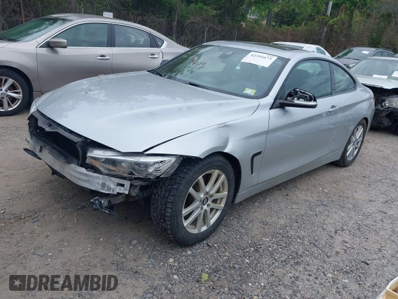 2014 BMW 4 Series 435i xDrive z VIN WBA3R5C54EF784725, wystawiony jako IAAI lot #42291673 z przebiegiem 107 124 mil mil oraz . Historia ofert i sprzedaży dostępna na DreamBid. Obrazek 18.