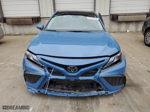2023 Toyota Camry XSE with VIN 4T1K61BKXPU106241, listed as a Copart auction lot 82696114 with 22,079 mi miles and Salvage Title. Bid and sale history available at carsss.com. Image 5.