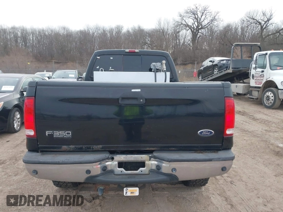2004 Ford F-350 XL с VIN 1FTSW31P14EC45158, выставлен на аукционе IAAI как лот 41489962 с пробегом Не указан миль и . История ставок и продаж доступна на DreamBid. Изображение 15.