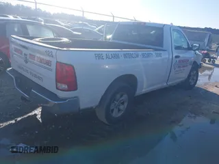 2019 Ram 1500 Classic Tradesman with VIN 3C6JR6DT7KG561514, listed as a IAAI auction lot 41556666 with 163,687 mi miles. Bid and sale history available at carsss.com. Image 4.