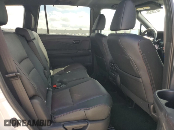 2025 Honda Passport Black Edition с VIN 5FNYF8H82SB008082, выставлен на аукционе Copart как лот 49929005 с пробегом 3 295 миль миль и Списание • Salvage title. История ставок и продаж доступна на DreamBid. Изображение 11.