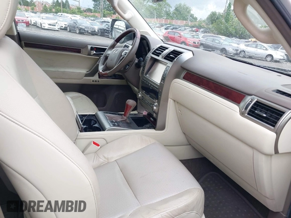 2015 Lexus GX 460 z VIN JTJBM7FX5F5107015, wystawiony jako IAAI lot #42200356 z przebiegiem 261 495 mil mil oraz . Historia ofert i sprzedaży dostępna na DreamBid. Obrazek 5.
