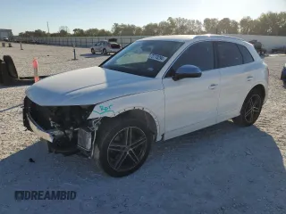 2020 Audi SQ5 Prestige with VIN WA1C4AFY3L2095225, listed as a Copart auction lot 72770294 with 15,923 mi miles and Salvage Title. Bid and sale history available at carsss.com. Image 1.