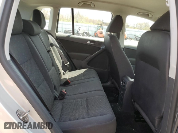 2012 Volkswagen Tiguan S with VIN WVGBV7AX6CW599465, listed as a Copart auction lot 54401705 with 107,434 mi miles and Clean Title. Bid and sale history available at DreamBid. Image 11.