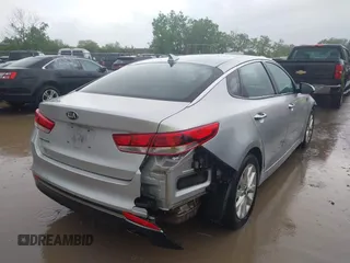 2016 Kia Optima LX z VIN 5XXGT4L37GG010780, wystawiony jako IAAI lot #42320573 z przebiegiem 154 662 mil mil oraz . Historia ofert i sprzedaży dostępna na DreamBid. Obrazek 4.