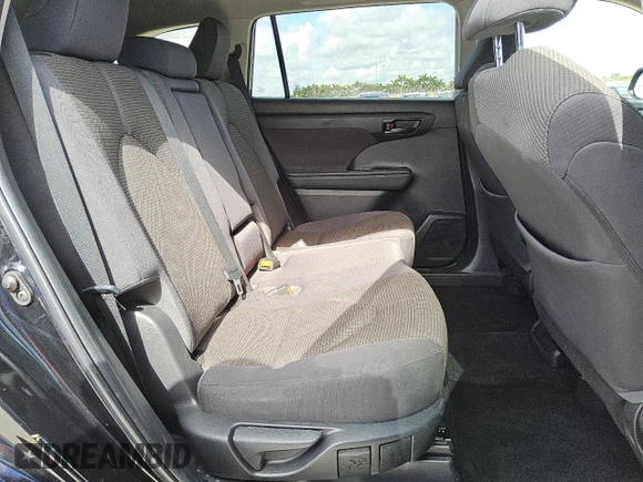 2023 Toyota Highlander L z VIN 5TDKDRAH6PS501987, wystawiony jako Copart lot #56431265 z przebiegiem 42 399 mil mil oraz Czysty tytuł • Clean title. Historia ofert i sprzedaży dostępna na DreamBid. Obrazek 11.