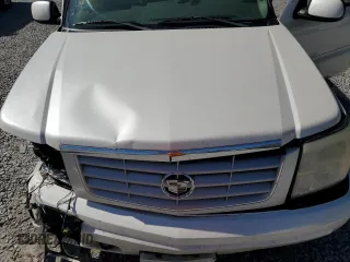 2005 Cadillac Escalade with VIN 1GYEC63N95R270512, listed as a Copart auction lot 77233714 with 120,722 mi miles and Salvage title. Bid and sale history available at DreamBid. Image 12.