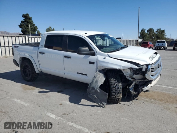 2016 Toyota Tundra SR5 z VIN 5TFDW5F10GX562642, wystawiony jako Copart lot #53810075 z przebiegiem 135 792 mil mil oraz Szkoda całkowita • Salvage title. Historia ofert i sprzedaży dostępna na DreamBid. Obrazek 4.