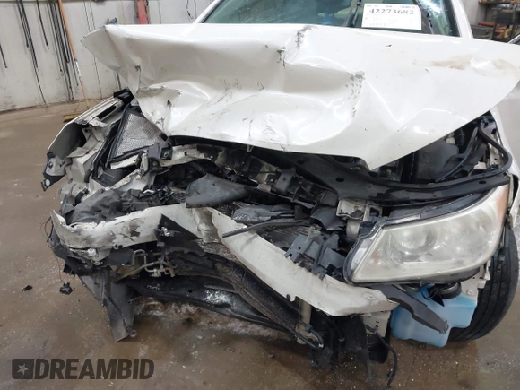 2010 Buick LaCrosse CXS with VIN 1G4GE5EV3AF324216, listed as a IAAI auction lot 42273682 with 139,868 mi miles and . Bid and sale history available at DreamBid. Image 6.