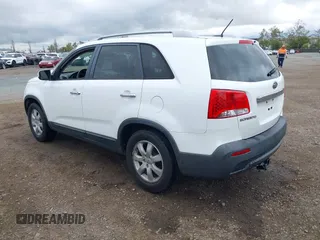 2013 Kia Sorento LX with VIN 5XYKT4A28DG348992, listed as a IAAI auction lot 42200903 with 150,730 mi miles and . Bid and sale history available at DreamBid. Image 3.